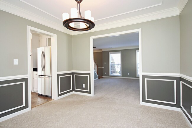 Building Photo - Dog-Friendly Forest Lakes North Home (Appl...