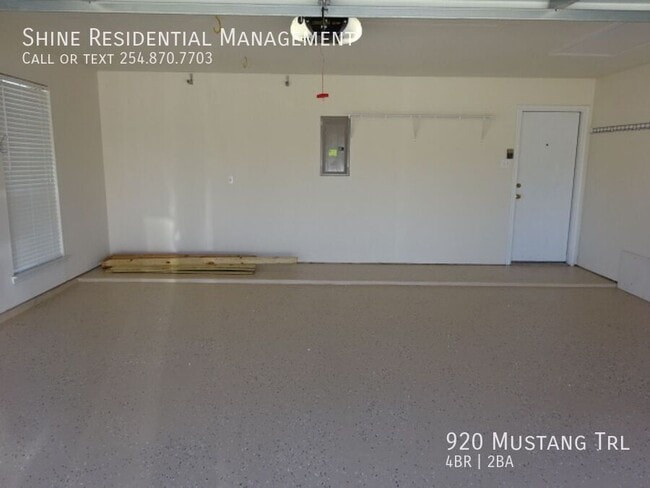 Building Photo - 920 Mustang Trail