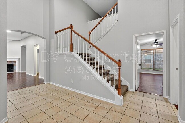 Building Photo - 5603 Caraway Lake Dr