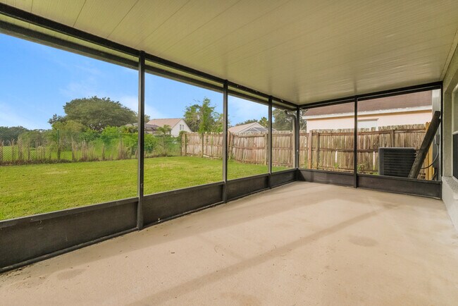 Building Photo - 10923 Brucehaven Dr
