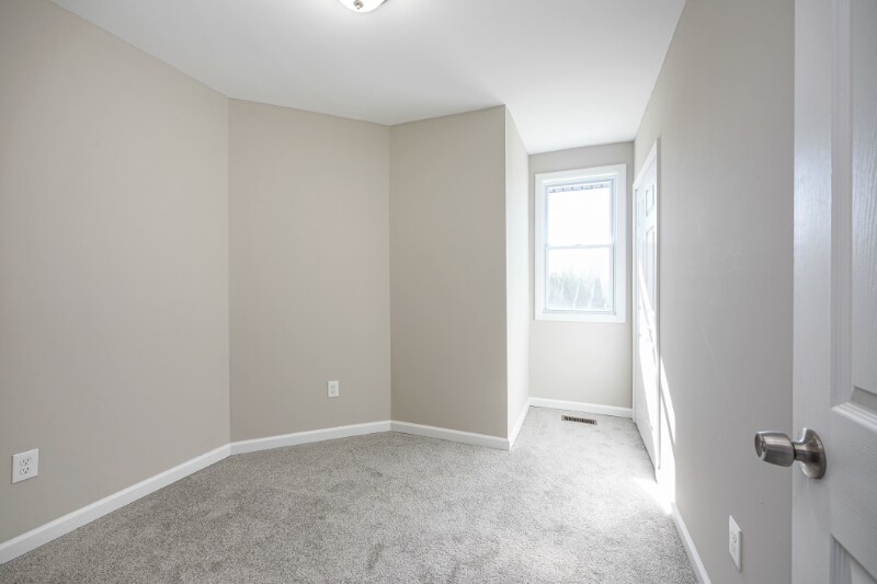 Building Photo - 110 Highland Ave