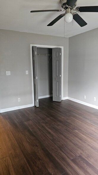 Building Photo - 1001 Doll Ave