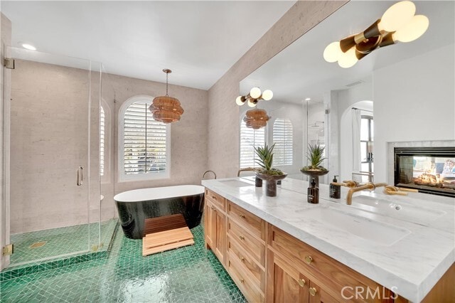 Building Photo - 412 Acacia Ave