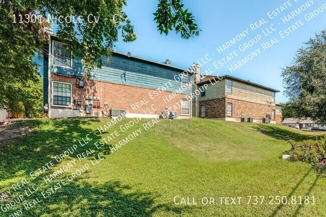 Building Photo - 11301 Nicole Cove