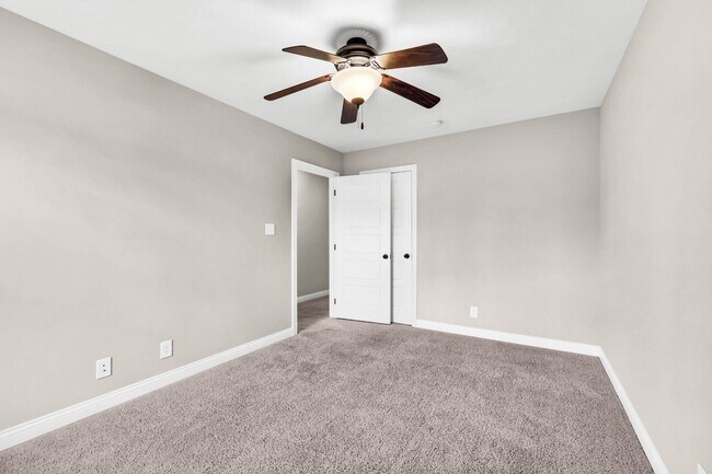 Building Photo - 1197 Old Charlotte Trace