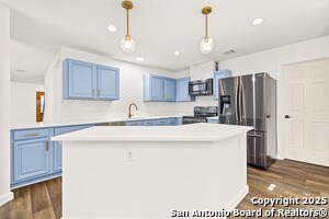 Building Photo - 1687 Fir Cir