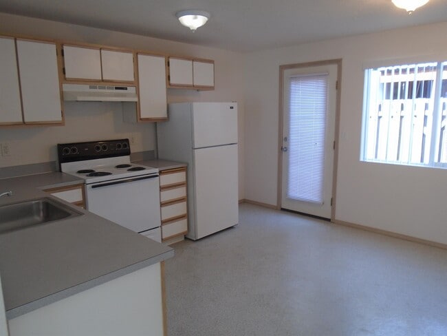 Building Photo - 160 N 7th St