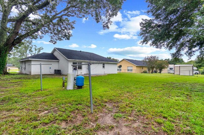 Building Photo - Updated 3BR Home with Fenced Backyard & Great Kitchen