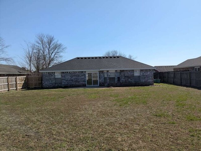 Building Photo - 630 Cass Rd