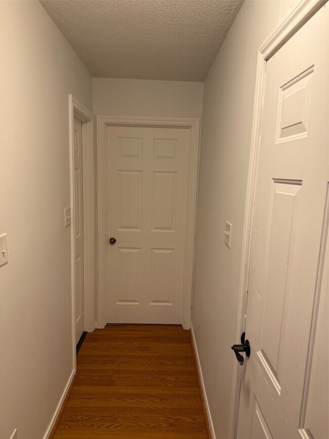 Building Photo - 19118 Cypress Rose Hill Rd