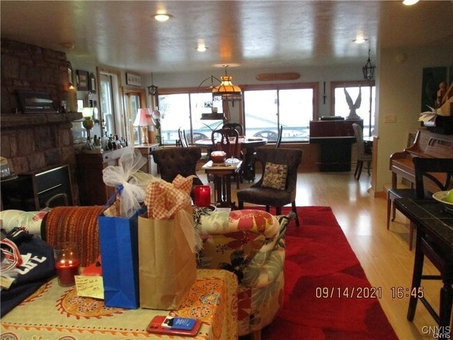 Building Photo - 47619 Dingman Point Rd