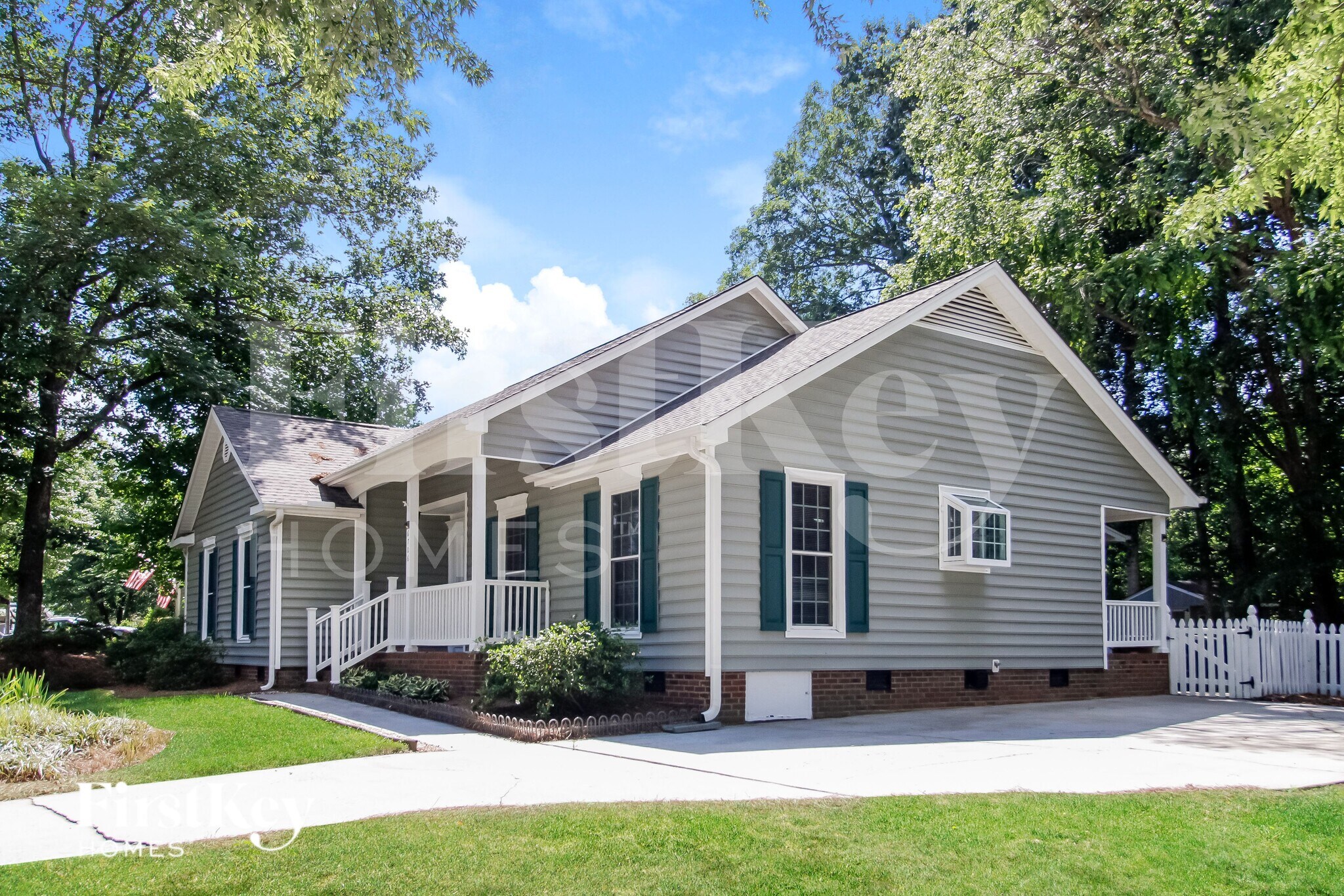 Building Photo - 6706 River Hills Dr