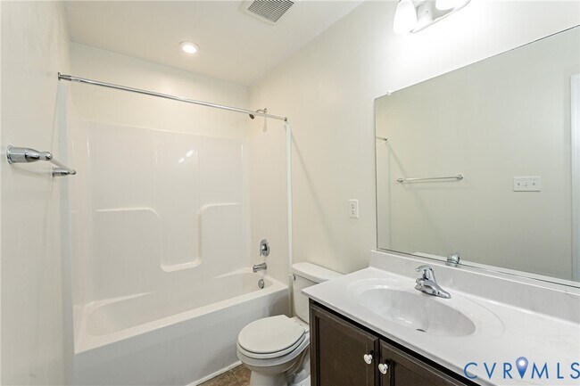 Building Photo - 18353 Palisades Ct