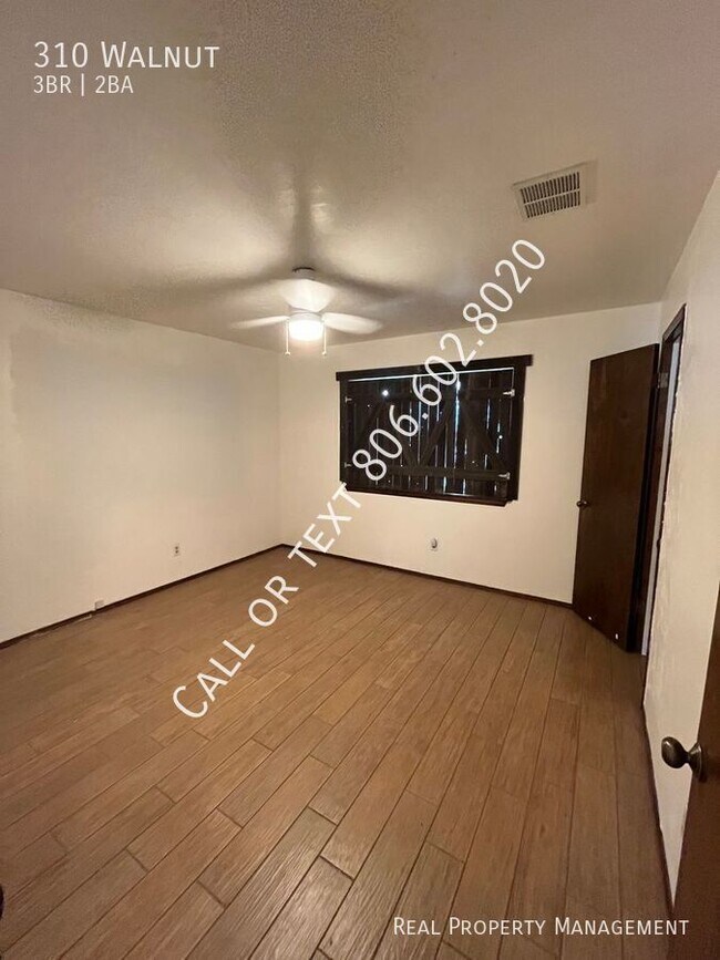 Building Photo - 310 Walnut-