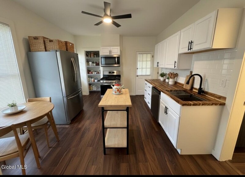 Building Photo - 577 6th Ave