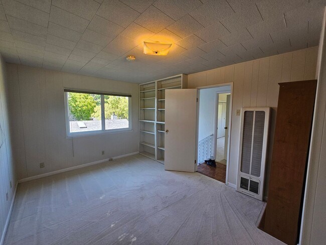 Building Photo - REGAL 4 Bed/3 Bath Home in FREMONT