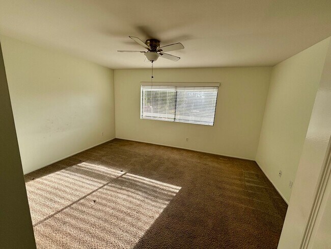 Building Photo - Beautiful Home in Shadowridge