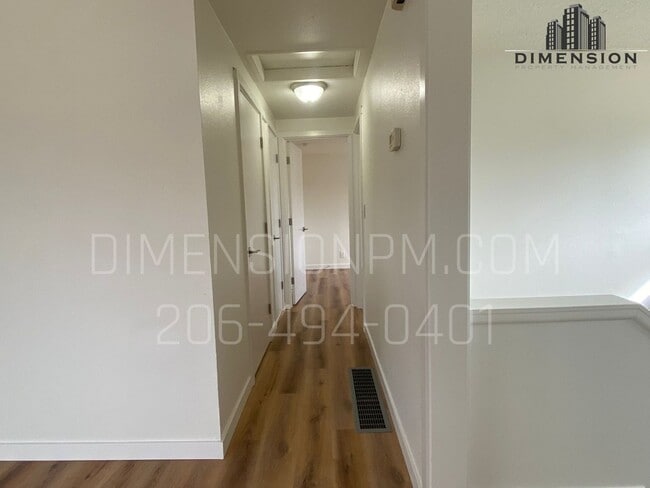 Building Photo - Remodeled Rambler with Basement in Auburn ...