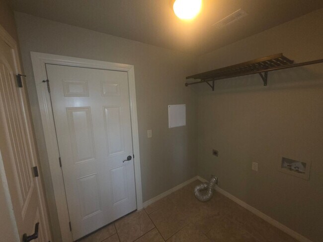 Building Photo - Lovely 3 bedroom home in northwest Fayetteville