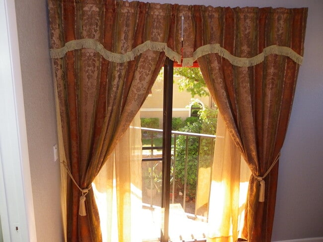 Building Photo - 8116 Severn Dr