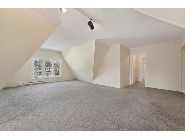 Building Photo - 1721 Humboldt Ave S