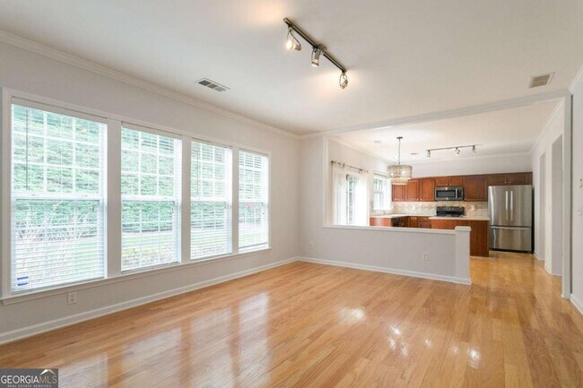 Building Photo - 485 Friars Head Dr NE