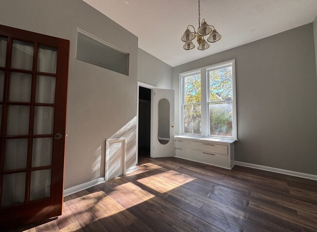 Building Photo - 349 Sixth Avenue S