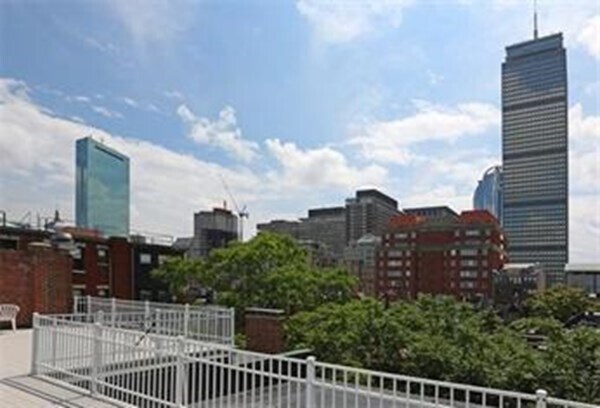 Building Photo - 276 Commonwealth Ave