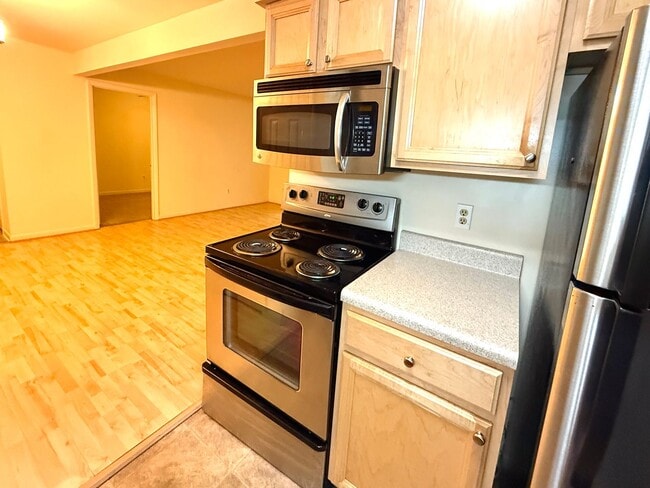 Building Photo - Cedar Hill Condos - Vitalius