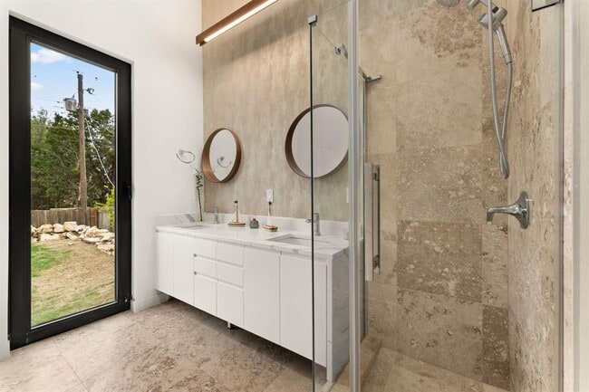 Building Photo - 14707 Little Fox Trail