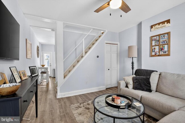 Building Photo - 2440 E Gordon St