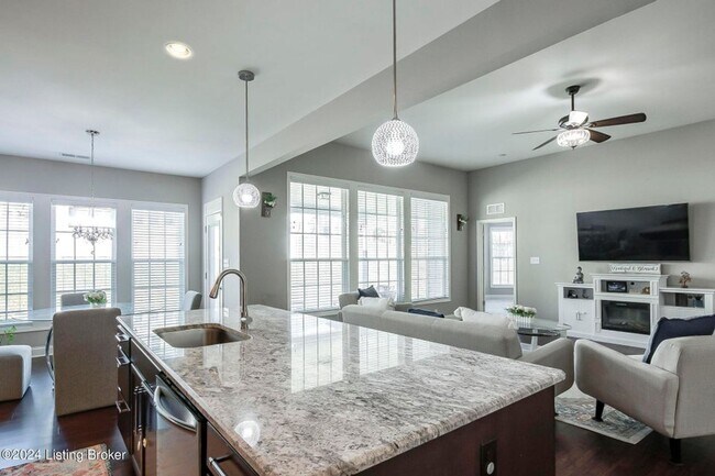 Building Photo - East Jefferson County Home For Rent