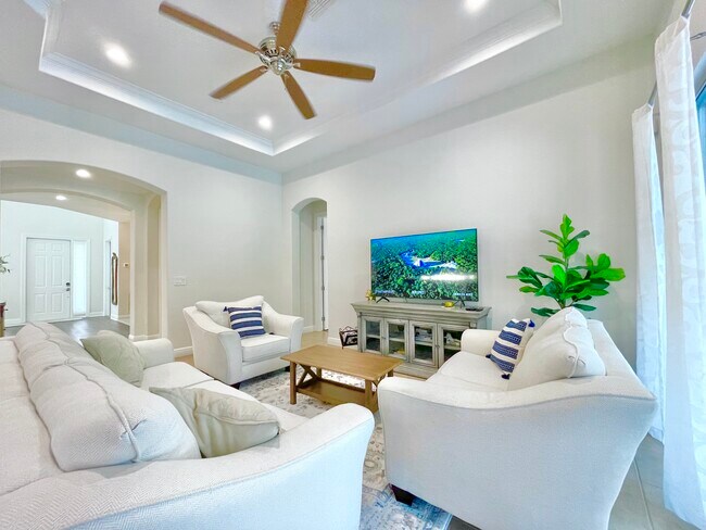 Building Photo - 12667 Biscayne Ct