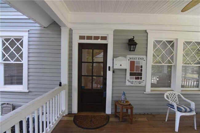 Building Photo - 375 Atwood St SW