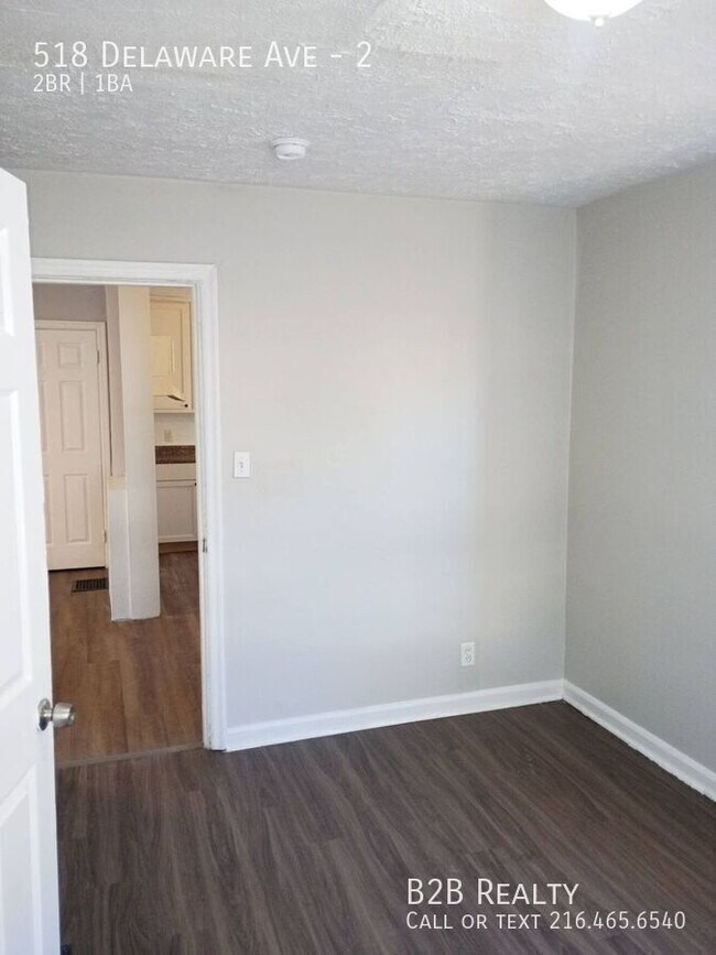 Building Photo - 518 Delaware Ave