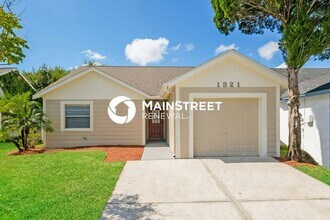 Building Photo - 3 Bedroom Pet-Friendly Home in Brandon, FL with Main Street Renewal