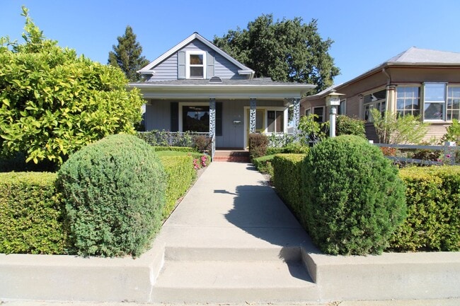 Building Photo - 4 Bedroom House with HUGE Backyard on Historic Buchon St. Near Downtown SLO