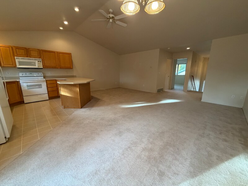 Building Photo - 289 Cape Cod Dr