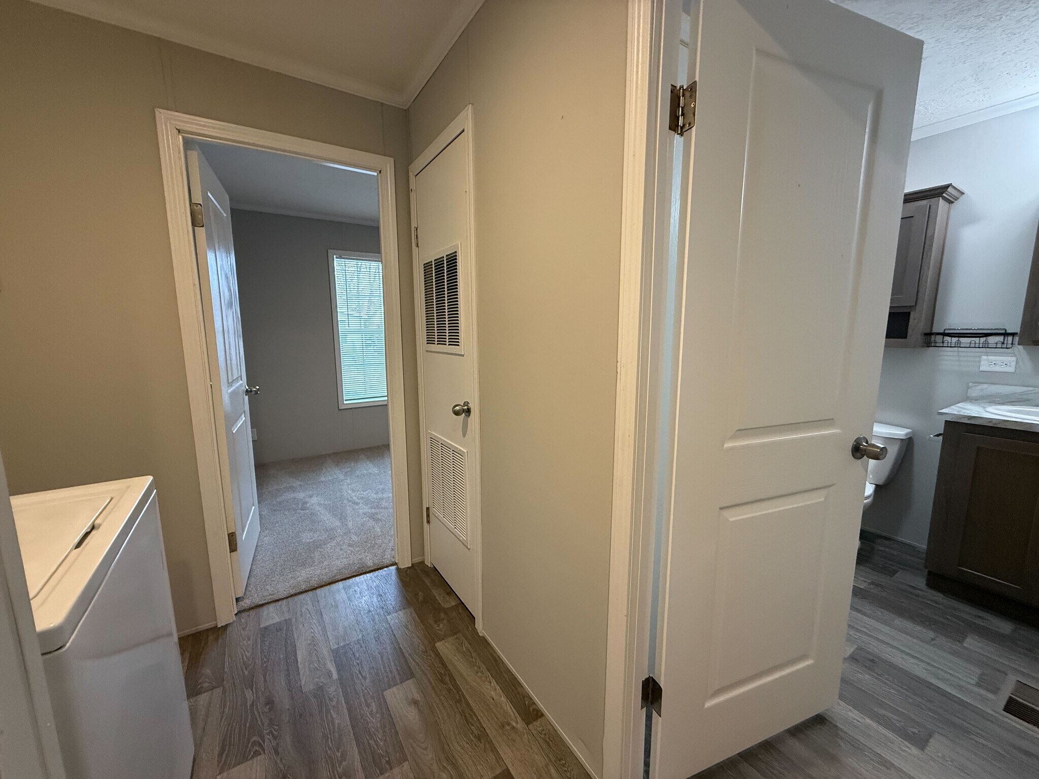 Building Photo - 11714 Cascade Cir