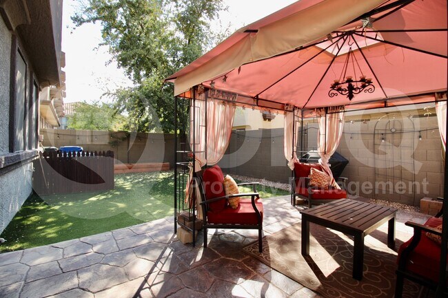 Building Photo - 1255 S Rialto