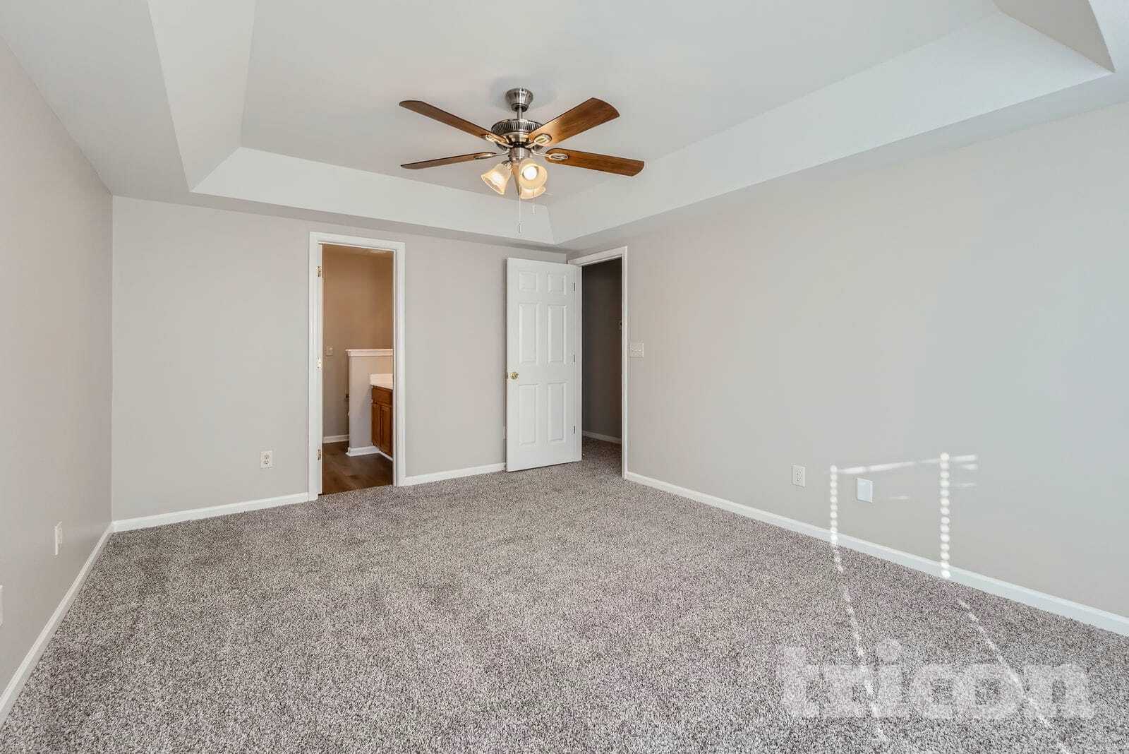 Building Photo - 5819 Twin Brook Dr