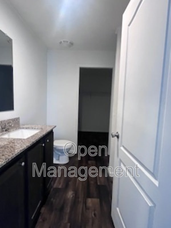 Building Photo - 511 E 1st St