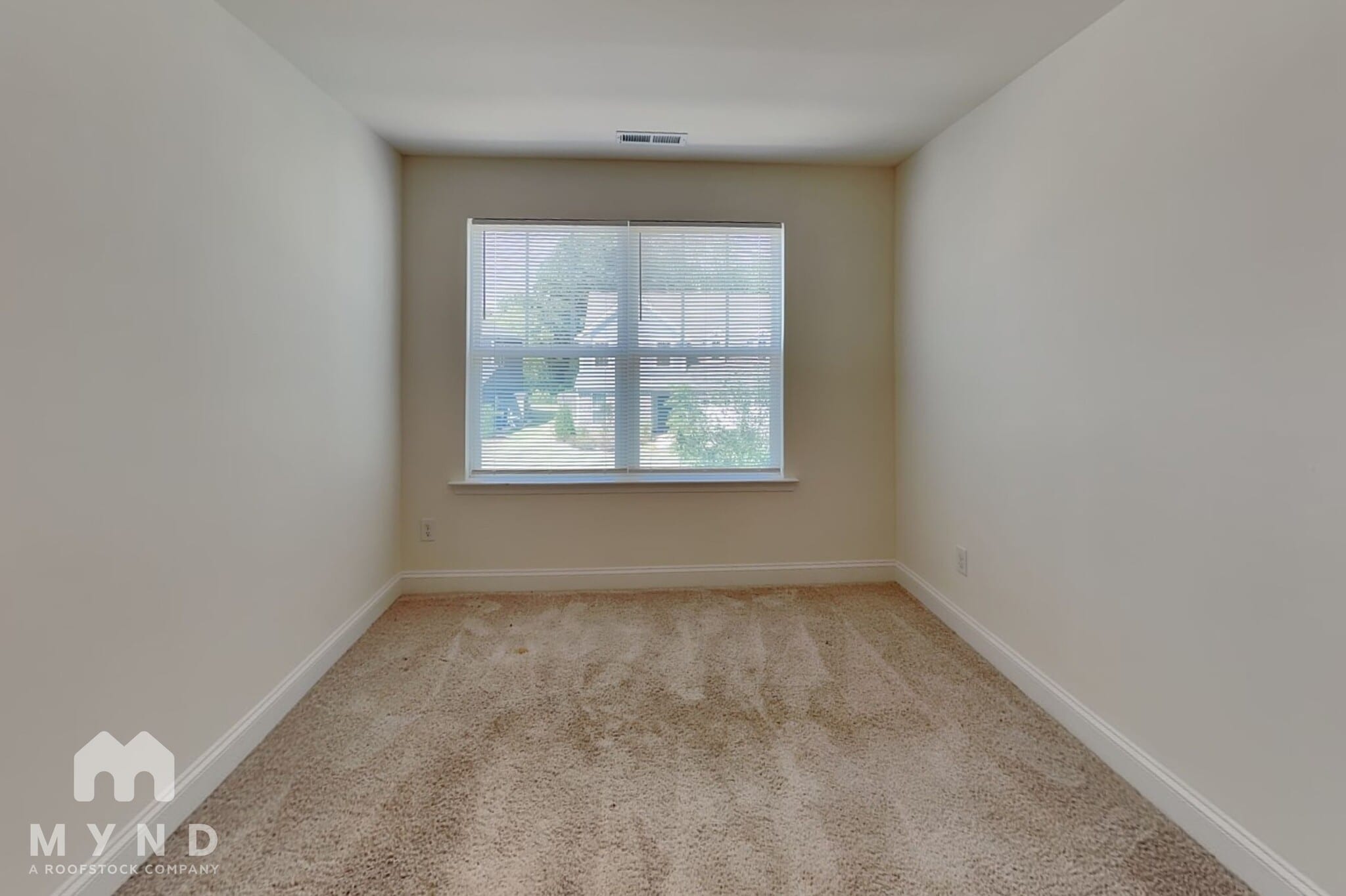 Building Photo - 1546 Cedar Tree Dr