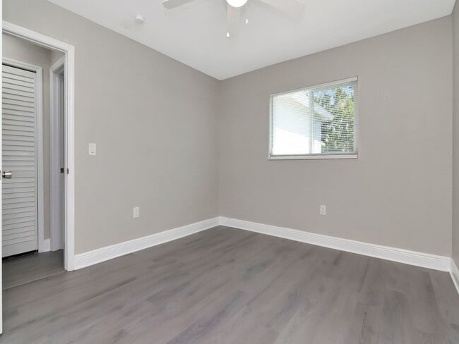 Building Photo - Stunning Fully Renovated 3BR/2BA Unit | Move-In Ready