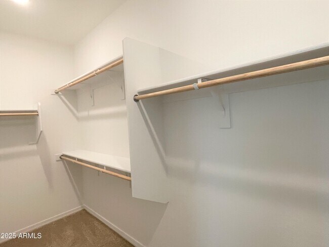 Building Photo - 13310 W Dale Ln