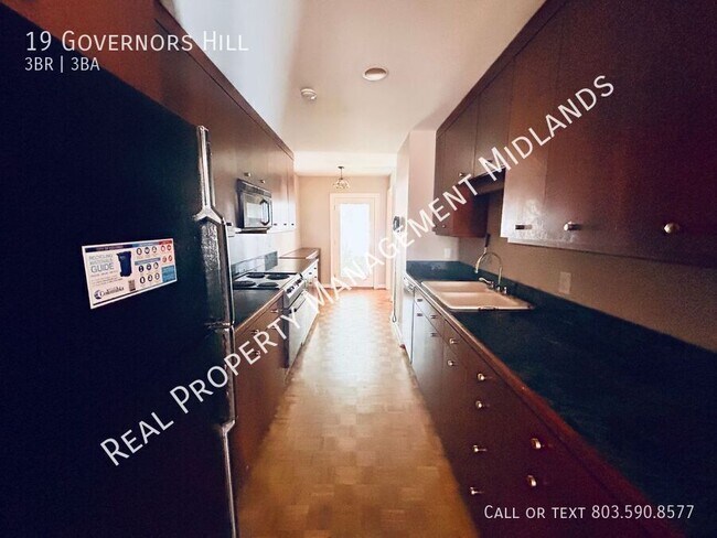 Building Photo - 19 Governors Hill-