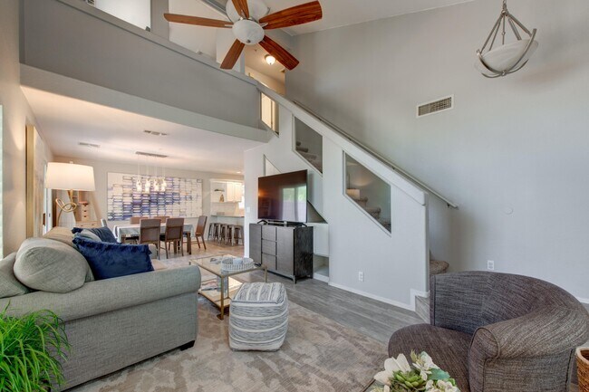 Building Photo - 15550 N Frank Lloyd Wright Blvd