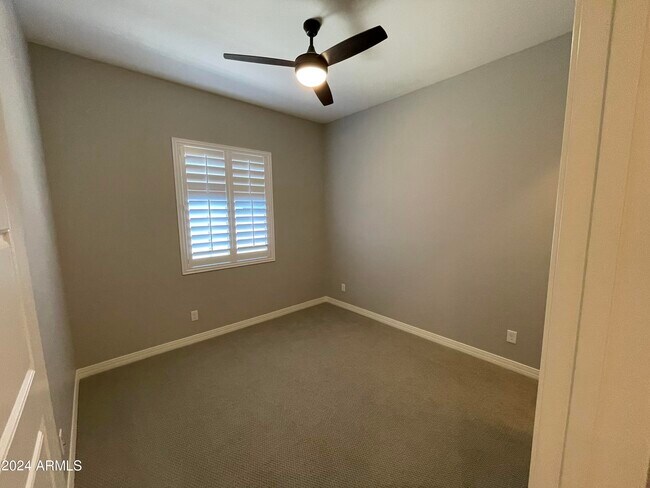 Building Photo - 22834 E Silver Crk Ln