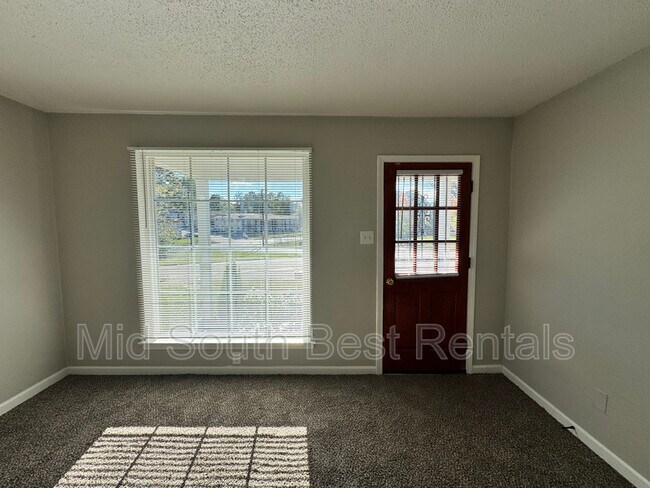 Building Photo - 1122 Semmes St