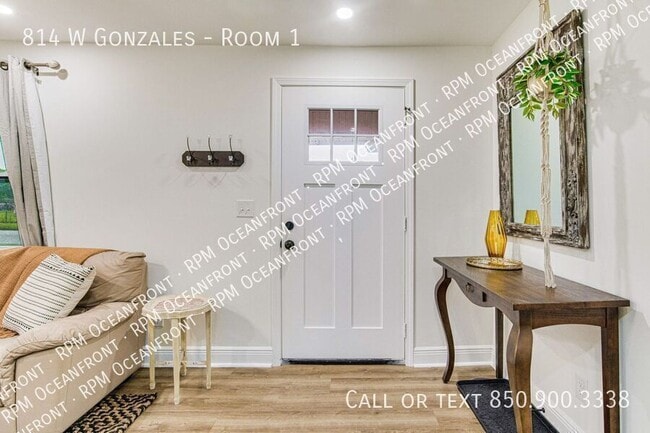 Building Photo - 814 W Gonzales-Room 1